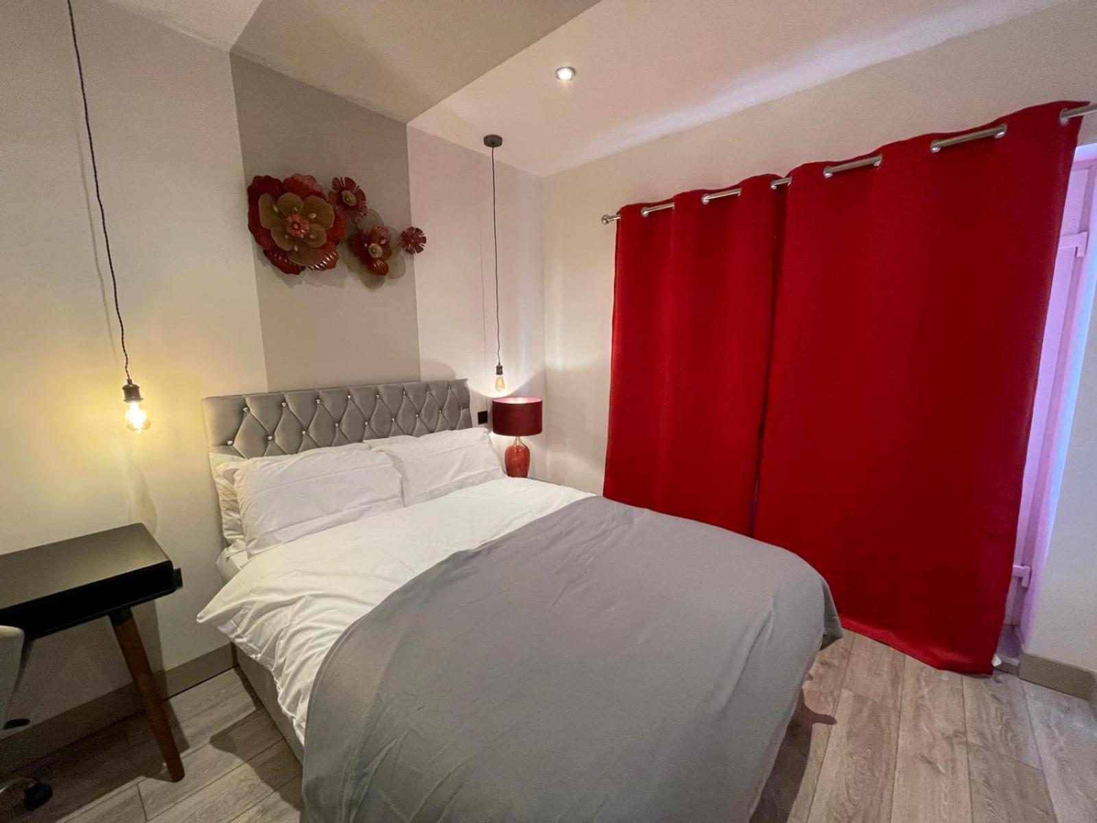 Letzi Premium Cozy Retreat Private En-Suite Rooms, Wembley London Luaran gambar